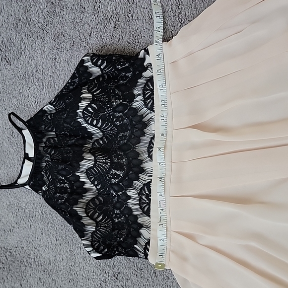 B. Darlin Junior's Sleeveless Dress - Black&Pale/Light Pink - Picture 9 of 11